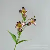 Pintura al óleo de flor artificial con tres iris pequeños, Exhibición de alta calidad para escaparate de centro comercial con arreglo floral, Decoración para el hogar temática de Alicia