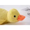 Brinquedo de pelúcia para pet em formato de patinho amarelo com estampa de abacaxi, com apito BB embutido, brinquedo de morder durável para cães aliviar o tédio