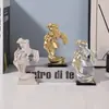 Mini Beso Amor Profundo Adornos Pequeños de Escritorio Modernos Simples Personaje Adornos de Resina Lujo Ligero Artesanía Abstracta Creativa
