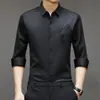 Camisa Sin Costuras para Hombre de Primavera, Otoño y Verano Moda Joven y de Mediana Edad Estampada Cuello de Solapa Completamente Sin Costuras Nueva Camisa para Hombre Pelo