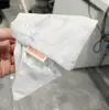 Clip de Garra Triángulo Etiqueta Dorada Retro Otoño Invierno para Niñas Versátil Temperamento Concha Tiburón Clip para Parte Trasera de la Cabeza Moño Pasador Accesorios para el Cabello