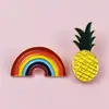 Moda Piña Fruta Arcoíris Broche Esmalte Aleación Personalizado Decorativo Pin de Solapa Ropa Bolso Accesorio Insignia