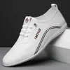 2025 Sapatos Casuais de Couro Cano Baixo Masculino Comércio Exterior Transfronteiriço Sapatos de Feijão com Solado Macio Sapatos para Dirigir Pai Sapatos de Couro Masculino