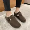 Zapatos cálidos de algodón estilo coreano con detalles de hebilla, mocasines slip-on de invierno, zapatos nuevos cómodos y elegantes para mujer con forro de felpa, 2026