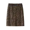 Falda midi retro con estampado de leopardo para mujer, nueva colección de otoño 2026, de cintura alta, adelgazante, falda casual de línea A, adecuada para figuras petite, estilo ajustado al cuerpo