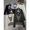 Solo Uno VI+ Otoño Estilo Coreano Casual Rayas Versátil Adelgazante Falso Dos Piezas Empalmado Suéter de Punto Manga Larga 99105