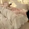 Conjunto de quatro peças de renda francesa seguro para bebês Classe A, estilo princesa ins, conjunto de três peças de algodão lavado floral fresco para dormitório