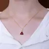 Museo del Palacio bañado en oro nuevo sur triángulo rojo TikTok Red social femenina retro cadena de clavícula china roja femenina colgante collar