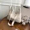 Bolsa Cruzada Pequeña de Teléfono Móvil de Gama Alta para Commuter de Otoño e Invierno, Nicho, para Mujer, Nueva 2025, Blanca, de un Solo Hombro, Cruzada, Bolsa de Empanadilla