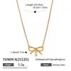 Popular collar de doble corazón de acero de titanio 316 de Chenhe, chapado en oro al vacío de 18K, con un lazo y diamantes, cadena simple para la clavícula de uso diario