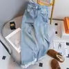 Pantalones de mezclilla elásticos nuevos de verano 2026, patchwork de encaje talla grande, cropped, ligeramente acampanados, delgados, pantalones acampanados petite