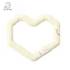 Hebilla de Resorte de Corazón de Píxel de Aleación Anillo Abierto Llavero con Forma Especial Hebilla para Joyería DIY Accesorios de Ferretería para Ropa y Equipaje