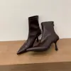 Bota Corta Ajustada Estilo Coreano con Cremallera Trasera 2026 Botín de Ponerse Más Vendido Bota Corta para Mujer Bota de Moda con Tacón Alto