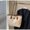 Casual Grande Capacidade Emendado Novo Simples Deslocamento 2024 Classe Impermeável Simples Bolsa Tote de Ombro de Axila Mulheres