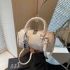 Bolsa de Mão Fashion para Bowling Feminina 2025 Verão Nova Simples para o Dia a Dia Bolsa de Ombro Nicho Tendência Transversal Bolsa Feminina