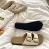 Chinelos de Solado Macio para Mulheres, Novo Estilo Casual Versátil de Verão 2026, Adequados para Usar com Saias, Sandálias Estilo Birkenstock para Praia