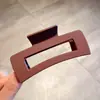 Pinza Geométrica Simple para el Cabello, Pinza de Moda para la Parte Trasera de la Cabeza, Pinza Femenina de Color Café, Accesorio para el Cabello de Pinza de Tiburón de Alta Gama y Exquisito