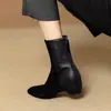 Botas de moda cuadradas de estilo coreano para mujer, nuevo modelo Otoño-Invierno 2026, con aumento interno de altura, cremallera trasera, acabado mate, botines elegantes con forro de felpa