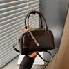 Bolsa de Mão Versátil de Alta Qualidade Tendência Nova Primavera 2026 Bolsa Transversal Feminina Popular para o Dia a Dia Bolsa Bowling