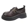 Sapatos femininos de couro estilo britânico 2026 primavera e outono novos mocassins com aumento de altura para mulheres, sapatos de sola grossa para estudantes, sapatos Mary Jane