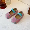 Sapatos de couro para bebê menina 2025 primavera e outono novo estilo sapatilhas bico redondo Mary Jane sapatos de menina princesa bebê menina dopamina bolinhas