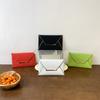 Bolsa de Mano de Fiesta Clutch Color Sólido Simple y Elegante Estilo Nuevo Verano 2026 para Mujeres Jóvenes Bolso de Mano Tipo Sobre de Moda