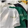 Camiseta Bordada de Seda de Gelo de Manga Curta para Homens Verão 2026 Nova Estilo Americano Tops Largos para Adolescentes Meninos Roupas de Manga Meia