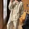 Pijama de cuadros estilo japonés para cachorros para mujer, nuevo conjunto de dos piezas de manga larga y pantalón largo para primavera y otoño, ropa de casa para niña