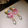 Brincos de agulha de prata com pingentes de gota d'água floral com aplicação de óleo e cravejados de diamantes, brincos de estilo infantil fresco e doce, brincos com sensação de luxo leve e de alta qualidade