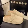 Sapatos Birkenstock femininos de salto grosso, versáteis para primavera e outono, tamancos retrô da moda, com sola macia, antiderrapantes, que aumentam a altura, sapatos semi-fechados com solas grossas