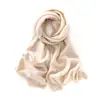 Bufanda de cachemir tejida de color liso, estilo coreano minimalista, con diseño calado, un accesorio cálido y moderno para mujer, perfecto para mantenerte abrigada en el clima frío