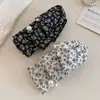 Atmósfera de Otoño e Invierno Francés Pinza de Banana Floral Blanco y Negro Dulce Estilo Literario Versátil de Alto Valor Accesorios para el Cabello