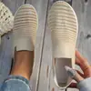 Zapatos planos transpirables casuales cómodos para mujer, versátiles de estilo europeo y americano, zapatos planos para dama, Novedad Primavera/Verano 2026 de Amazon