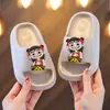 Novas Chinelas de Verão em EVA para Meninos e Meninas, Chinelos Antiderrapantes para Banheiro Interno para Bebês, Novo Modelo Nezha