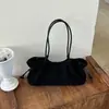 Bolso de gamuza coreano para mujer de otoño e invierno, bolso cruzado de hombro de nicho minimalista, bolso tote de gran capacidad para el día a día