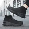 Sapatos de Caminhada Esportiva Transfronteiriços Respiráveis Slip-on Casuais Sapatos Masculinos e Femininos Solado Macio Malha Fina Flyknit Cano Alto Antiderrapante