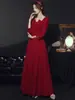 Vestido Torrada Noiva Petite Outono e Inverno Novo Casamento Vestido de Noite Nobre Vestido Vermelho Mulheres Podem Usar Diariamente