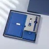 Conjunto de presente cultural e criativo para negócios: caderno, porta-cartões, bloco de notas, chaveiro conjunto de quatro peças para escola e banco com logotipo em relevo