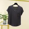 Camiseta de Verão Estilo Coreano Fina Versátil Solta Decote V com Bolso Manga Curta Feminina Modeladora Cor Sólida Camisa Básica Tamanho Grande