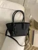 Bolso de Mano de Moda de Alta Gama 2026 Nuevo Modelo Bolso de Hombro Versátil Simple para el Trabajo Bolso Tote Cruzado Casual
