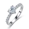 Anillo de compromiso estilo europeo y americano con forma de corazón, plata S925, con una piedra principal en forma de corazón y un engaste de media banda con moissanita, anillo para mujer, para ventas transfronterizas