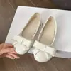 Sapatos Rasos de Outono 2026 com Laço, Sapatos de Salto Baixo para Vestido de Festa para Mulheres, Sapatos Mary Jane Gentis e Elegantes, Modernos