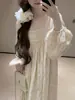 Suave e romântico~Camisola de crepe bolha para mulheres, vestido de manga comprida floral em renda, estilo francês primavera e outono, pode ser usado fora, estilo longo para dormir