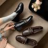 Zapatos de Moda para Commuter de Piel de Oveja de Doble Botonadura Mocasines 2025 Tacón Bajo Grueso Punta Redonda Cuero Hueco Boca Profunda de una Sola Capa para Mujer