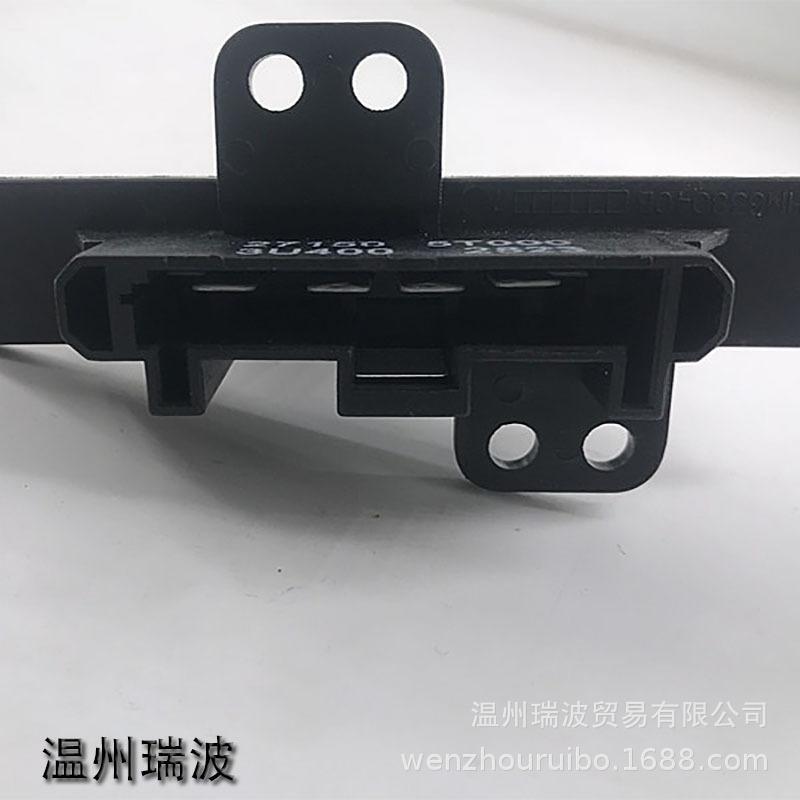 8303845027_520658180 拷贝