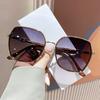 Óculos de sol estilo novo com armação de Metal Glitter para mulheres, óculos de sol da moda para fotos de rua, acessório de maquiagem, óculos de sol com proteção UV