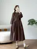 Vestido Feminino Longo de Manga Longa com Gola Xadrez, Estilo Mori Girl Japonês, Caimento Solto, Comprimento Médio, Vestidos Femininos Atacado