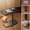 Mesa lateral móvel ajustável, adequada para salas de estar, quartos e como mesa de cabeceira ou escrivaninha para laptop; uma mesinha de centro pequena, preguiçosa, dobrável e ajustável