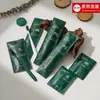 Kit de Escova de Dentes, Pasta de Dentes e Artigos de Higiene Bucal Descartáveis para Hotel Cinco Estrelas, Pousadas, Uso Doméstico, Hotelaria, Personalização de Fábrica, Atacado