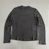 Camiseta de outono nova estilo preguiçoso de lã sintética com gola alta e mangas compridas para mulheres, versátil, modeladora, camada base, top liso